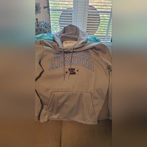Men's size small under armor hoodie